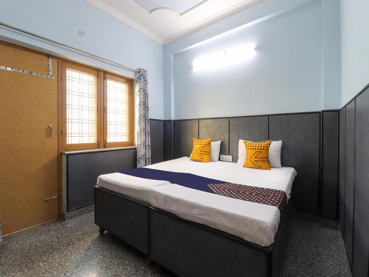 Spot On 82236 Aryan Home Stay Jhājra المظهر الخارجي الصورة