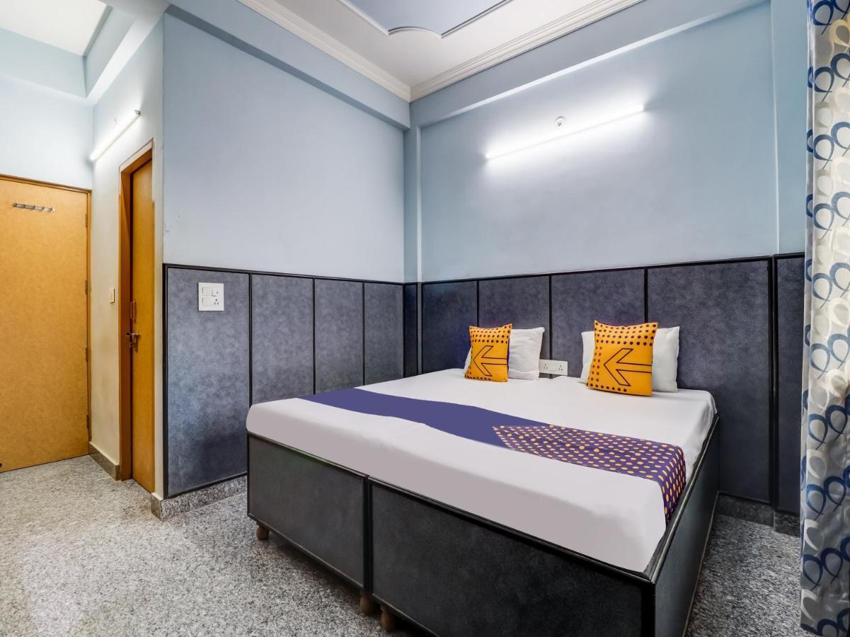 Spot On 82236 Aryan Home Stay Jhājra المظهر الخارجي الصورة